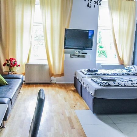 Deluxe Apartment 5P Mm Wien Exteriör bild